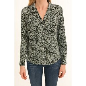 Ecowish Women' Green Animal Print Button-Up‎ Blouse Size M Casual